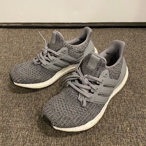 Adidas Ultraboost’s Grey
